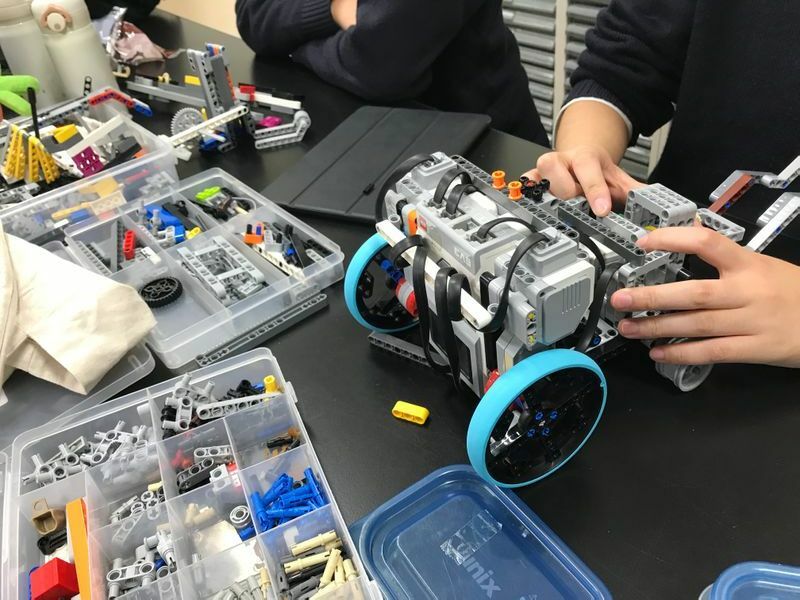 LEGO(R)マインドストームを使ったロボットづくり