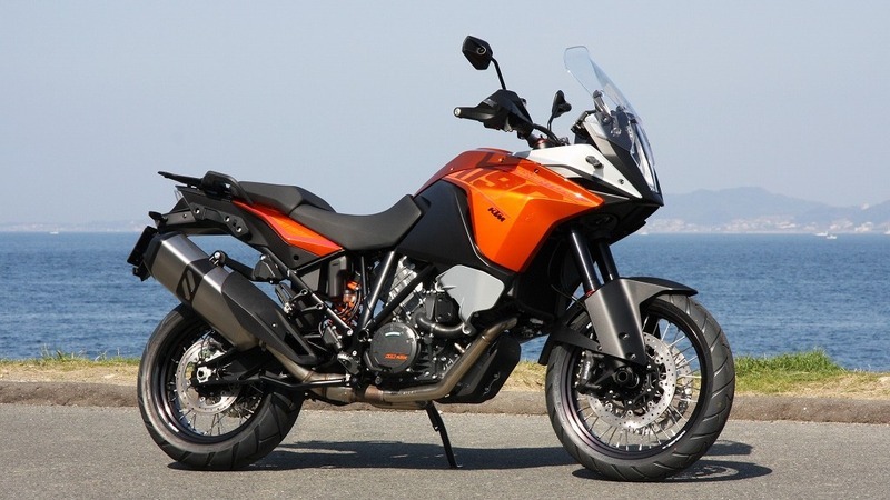 KTM 1190アドベンチャー】 標準モデルにして最もスポーティかつ