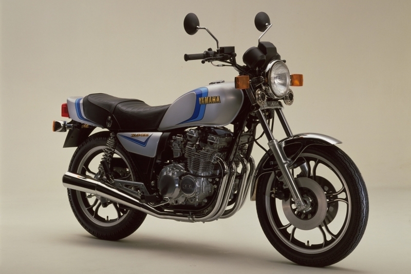 XJ400  タンク 値下げ可能 XJ400 タンク 値下げ可能