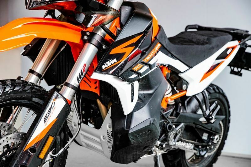 リアル冒険マシン【KTM 890 ADVENTURE/R】パワフル＆扱いやすくオフ