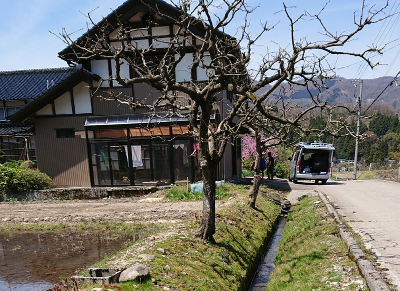 図4 実際に人が用水路に転落した現場。(筆者撮影)