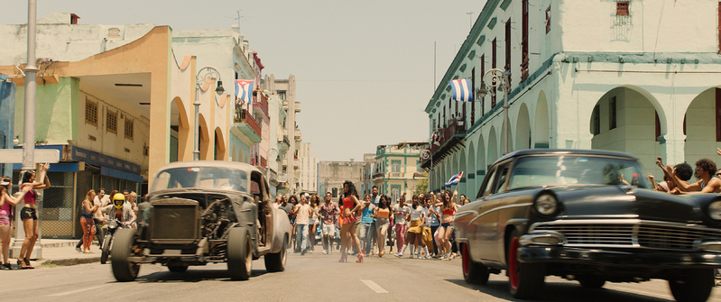 物語はキューバ、ハバナでのストリートレースで幕開け。この後、舞台は世界各地へ
