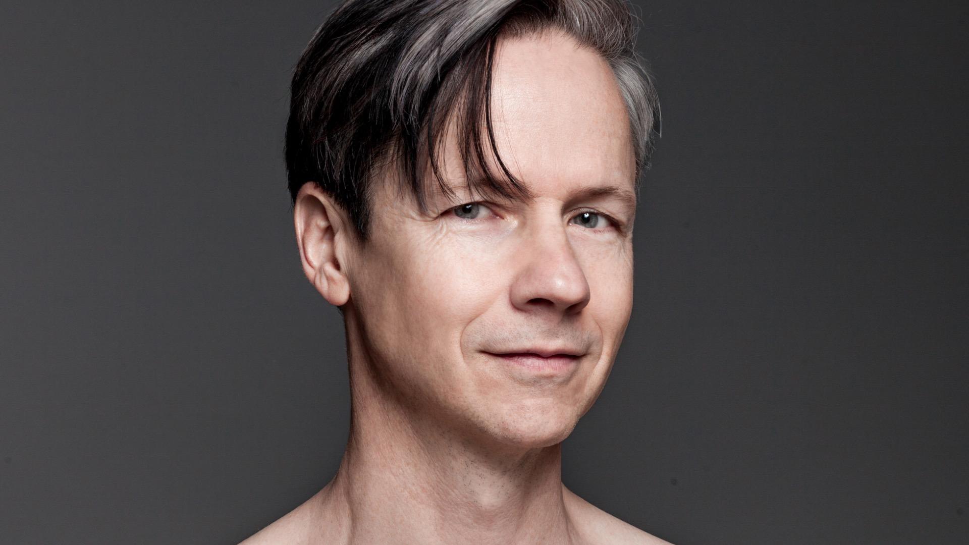 ヘドウィグ 舞台 2022 公演オリジナルフーディー JOHN CAMERON MITCHELL Midnight Radio -The History of Hedwig