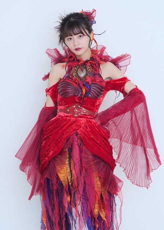 仮面ライダーリバイス』で悪の女王から贖罪のために変身 仮面ライダーリバイス』で悪の女王から贖罪のために変身