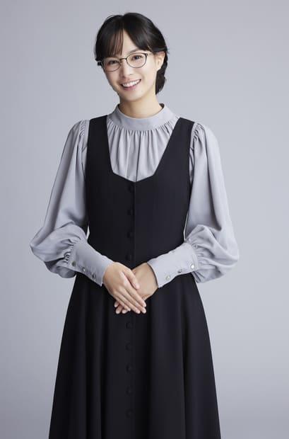 【直筆サイン入り】　関水渚　ポストカード　家政婦クロミは腐った家族を許さない 直筆サイン入り】 関水渚 ポストカード 家政婦クロミは腐った