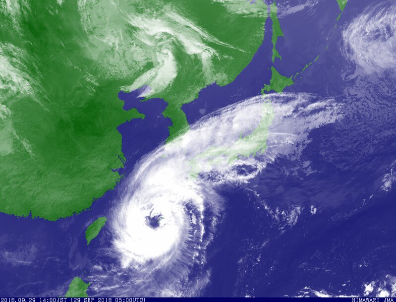 気象衛星・29日　沖縄が台風の目に（気象庁）