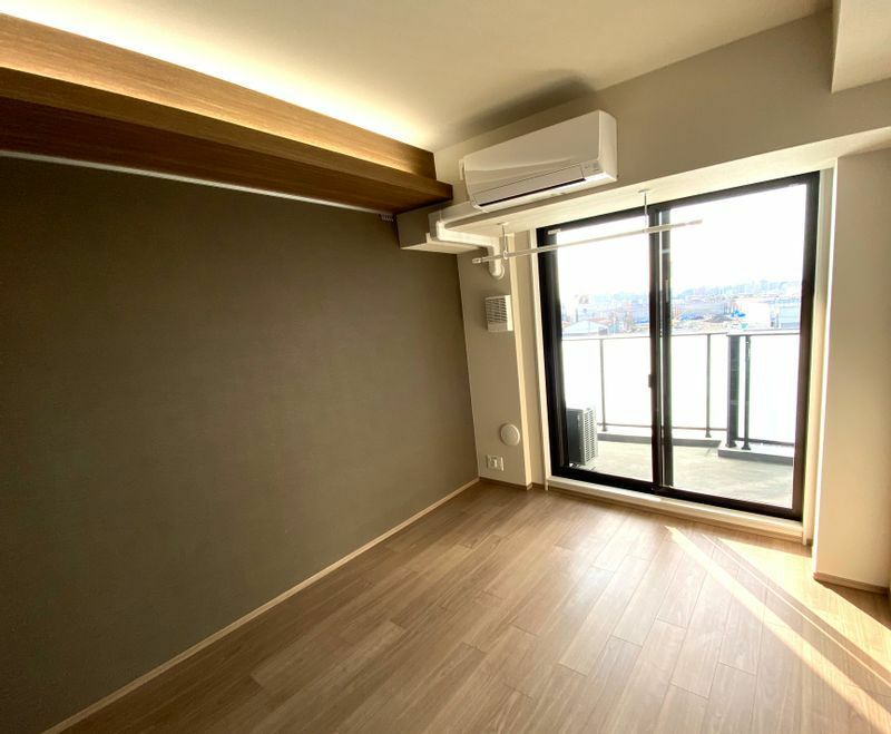 「ブランシエスタ浦安」の1K住戸は21.45平米と22.16平米の広さで、エアコンが設置されている。筆者撮影