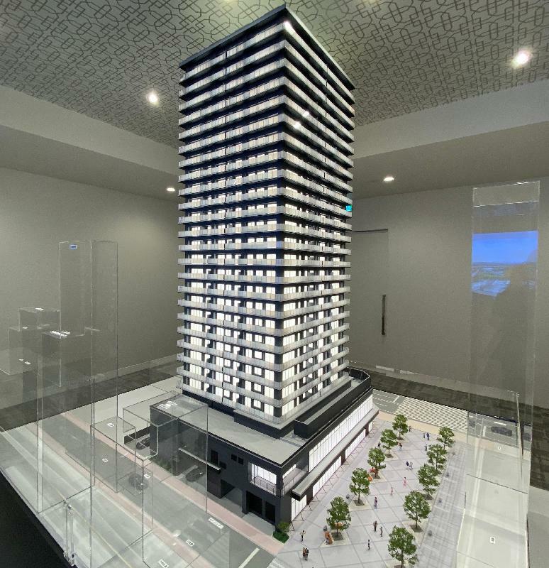 「プレミスト旭川ザ・タワー」の建物完成予想模型。筆者撮影