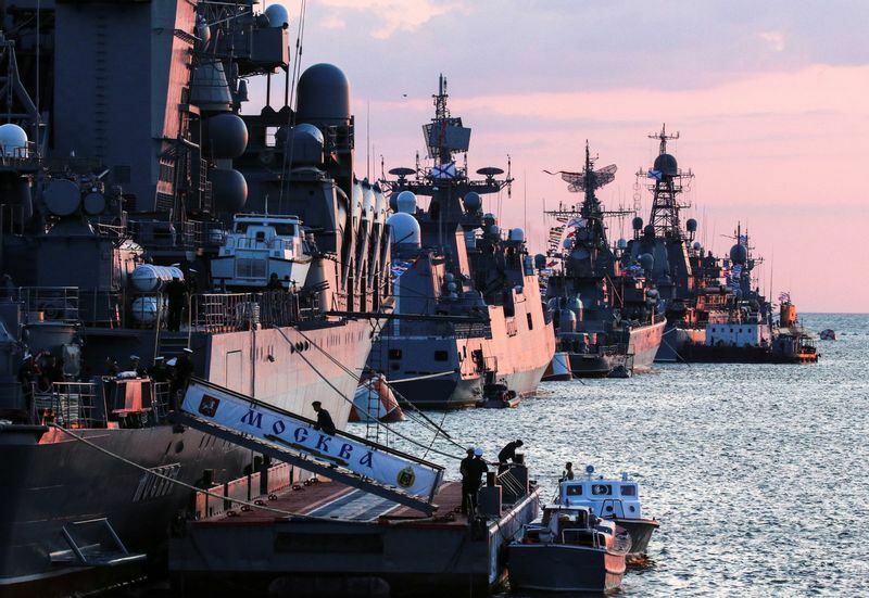 2021年7月23日、クリミア半島のセヴァストポリでの海軍記念日のパレード。