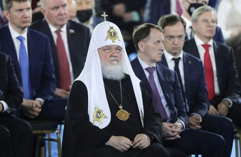 2021年4月21日モスクワで、プーチン大統領の連邦議会での年次演説を聞くキリル総主教。