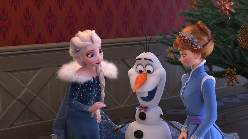 ヘアアクセサリーについているベリーは、エルサの魔法による霜でくっついている（2018 Disney)