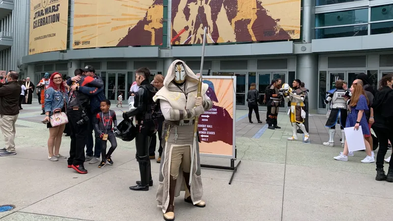 パンデミック後初の スター ウォーズ セレブレーション サプライズも 猿渡由紀 個人 Yahoo ニュース パンデミック後初の スター ウォーズ セレブレーション サプライズも 猿渡由紀 個人 Yahoo ニュース