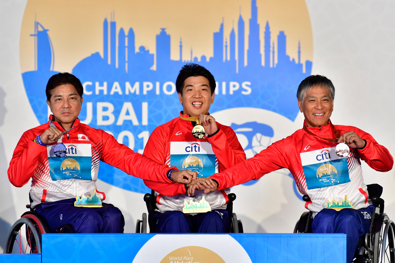 最終日１１月１５日、男子1500mT52の表彰式。佐藤友祈ら３人が表彰台を独占し、日本のT52の強さを示した　写真・IPC Athletic Official Photo