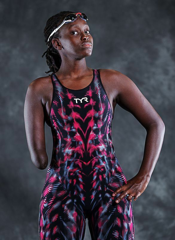 9月2日、女子100m平泳ぎSB8予選後にポートレート撮影を行った、東京2020パラリンピック最年少の14歳のフスナ・ククンダックウェ（ウガンダ／競泳）　写真・ OIS/Bob Martin