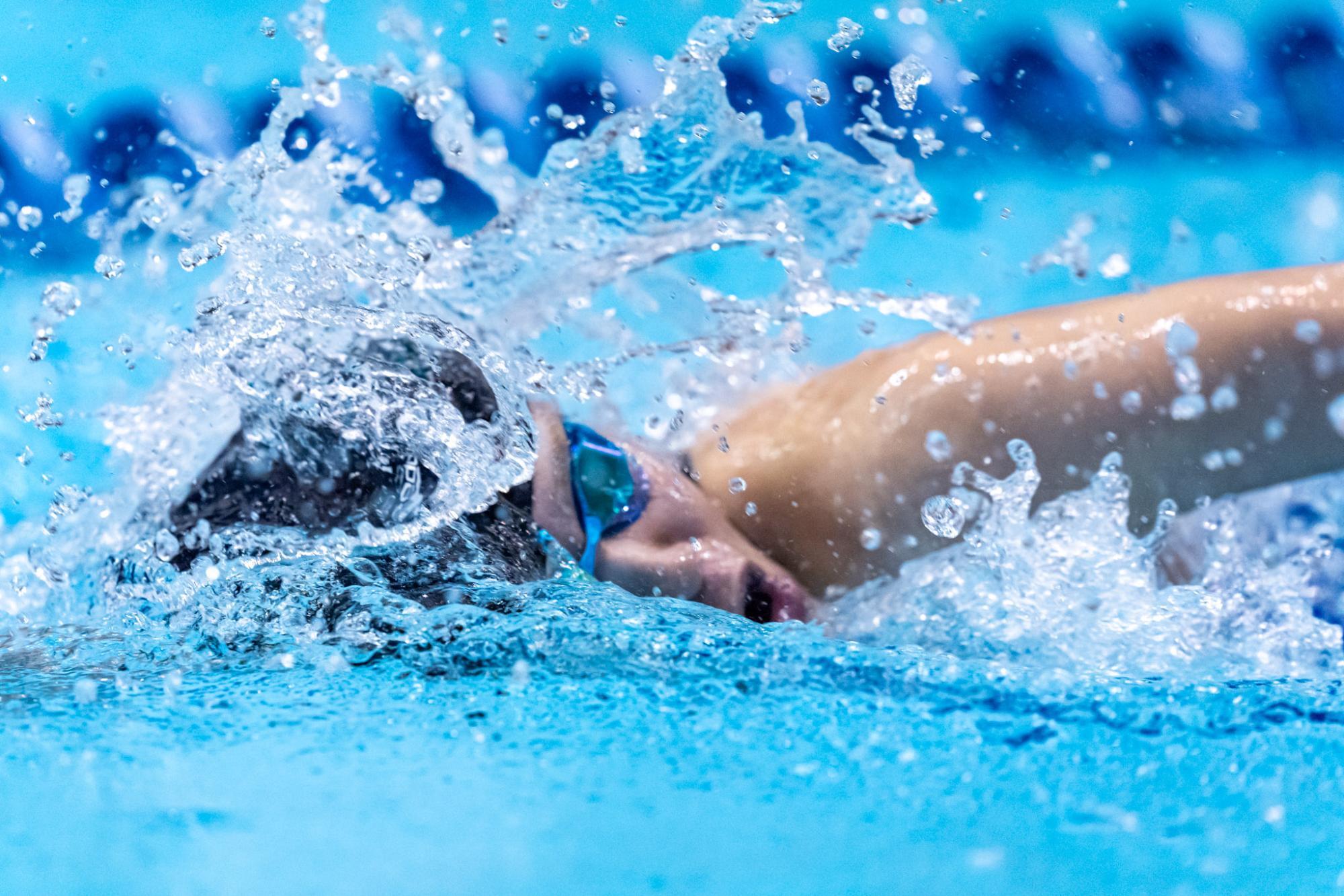 ラストレースで100m自由形S7を泳ぐ小池　写真・秋冨哲生