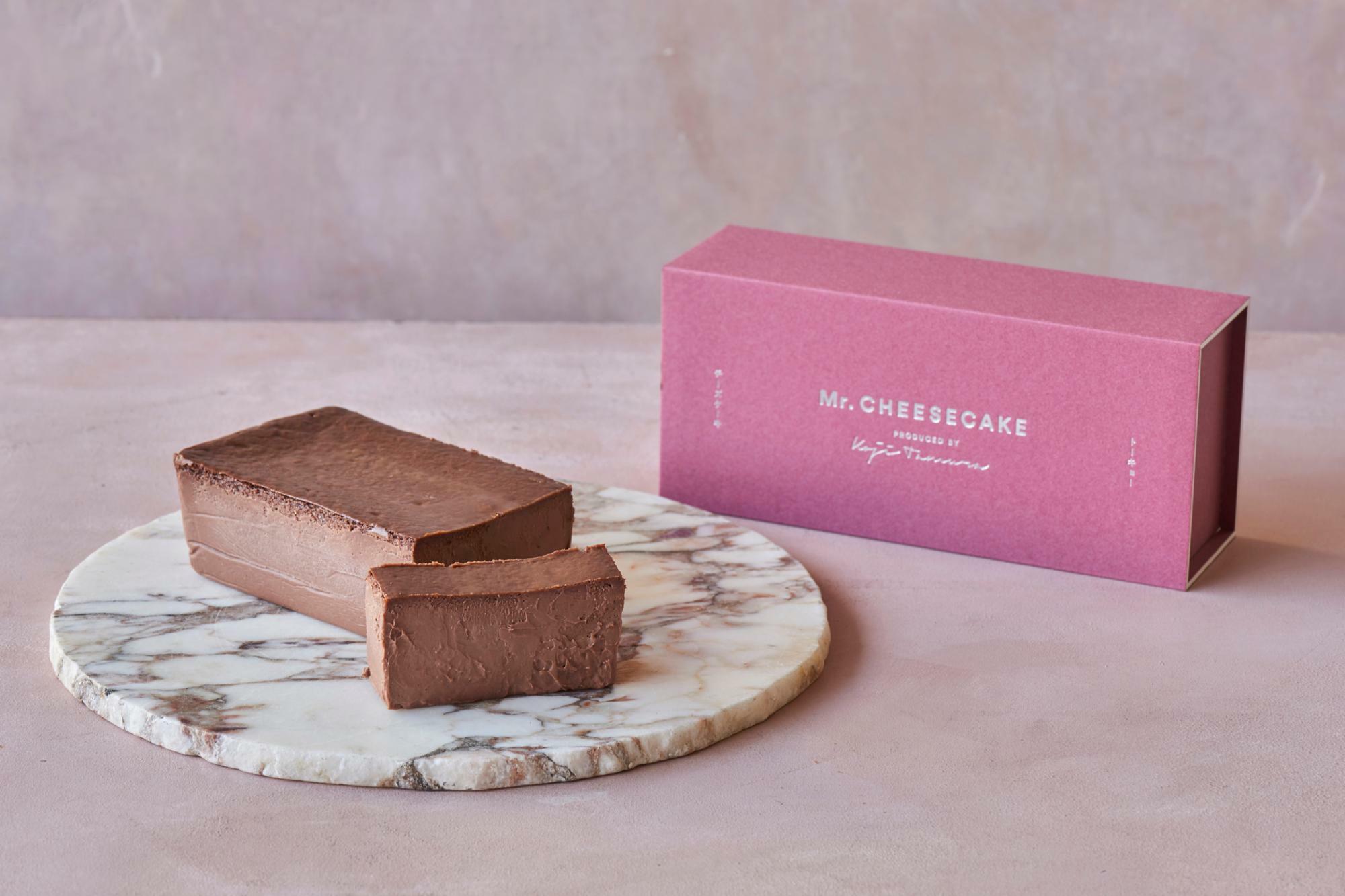 バレンタイン時期限定の「Mr. CHEESECAKE Chocolat Framboise」（税込5400円）　※画像提供／Mr. CHEESECAKE