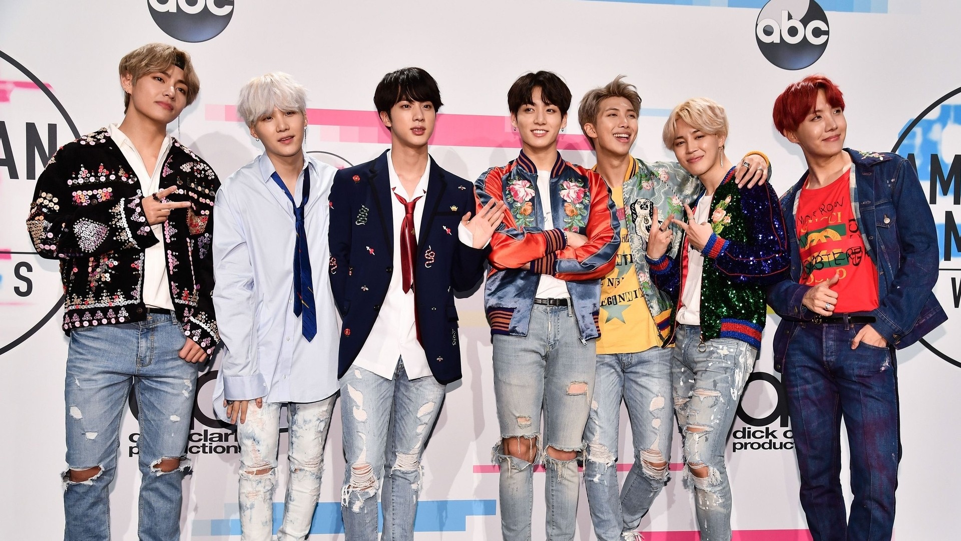 韓国男性グループ Bts ナチス親衛隊を想起させる衣装でネット大炎上 ユダヤ団体も怒りの抗議文発表 佐藤仁 個人 Yahoo ニュース