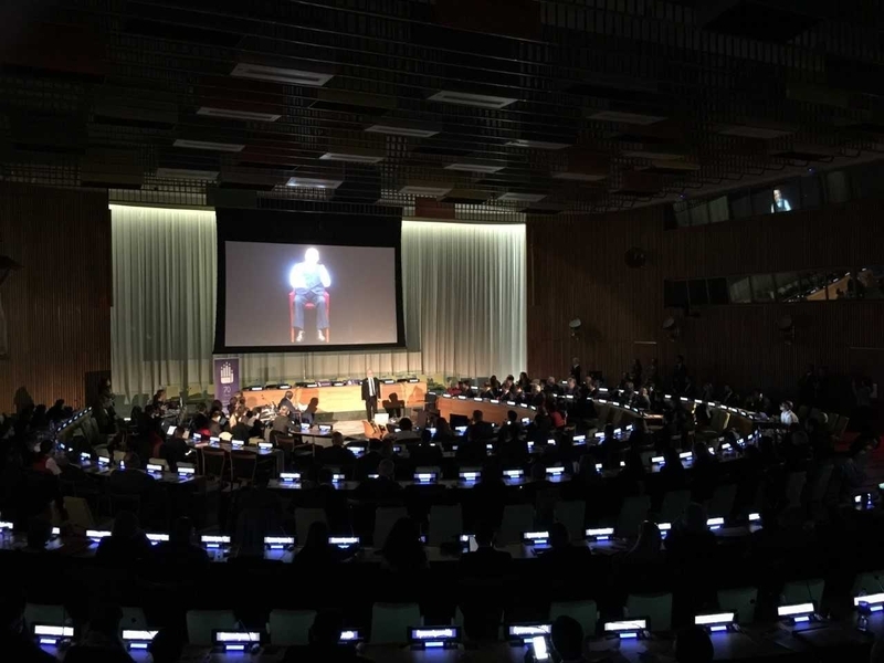 国連のイベントでのホロコースト生存者のホログラムのデモ（USC提供）
