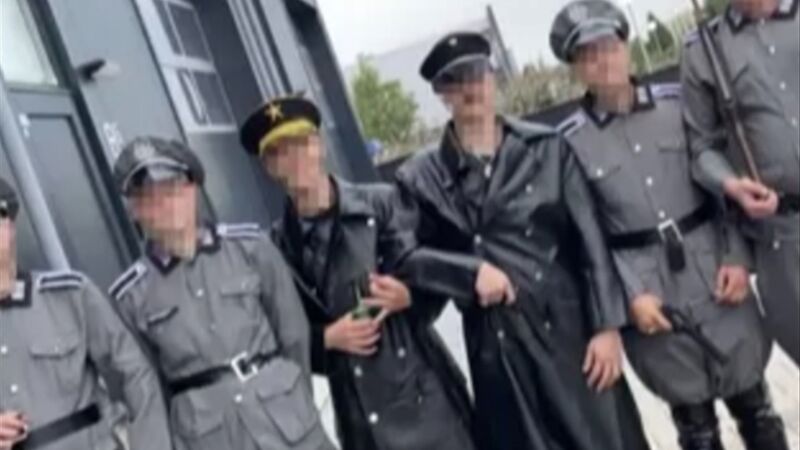 オランダの若者 ワクチン接種を強要する政府をナチスに例えてヒトラーとナチスの衣装で抗議 炎上 謝罪 佐藤仁 個人 Yahoo ニュース オランダの若者 ワクチン接種を強要する政府をナチスに例えてヒトラーとナチスの衣装で抗議 炎上 謝罪 佐藤仁 個人 Yahoo ニュース