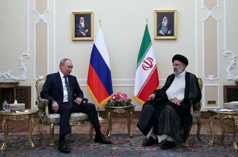 2022年7月にイランを訪問したプーチン大統領（写真:代表撮影/ロイター/アフロ）