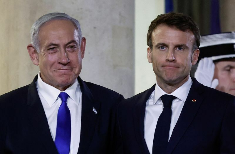 フランスを訪問してマクロン大統領と会うイスラエルのネタニヤフ首相
