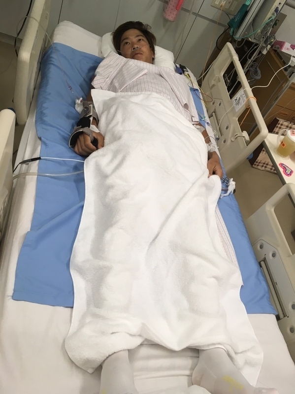 札幌の病院で体中にチューブが通されて入院生活が始まった。