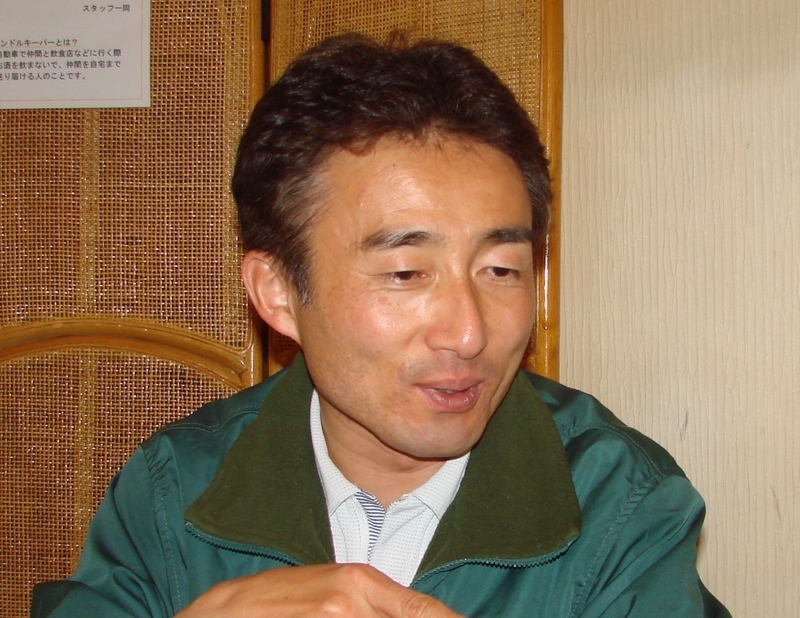 古賀慎明調教師（2010年撮影）