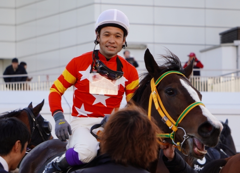 年頭早々、カナシバリで初茜賞を優勝した江田だが、競馬学校は入学３日で「辞めたいと思った」と言う