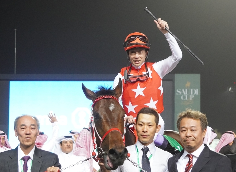 武豊騎手4200勝にオリビエ・ペリエ騎手からもお祝いの言葉が 武豊騎手4200勝にオリビエ・ペリエ騎手からもお祝いの言葉が
