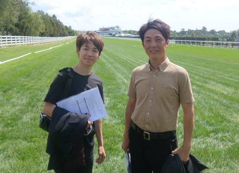 メルボルンＣにブレークアップと挑んだ吉岡辰弥調教師（右）と松山弘平騎手