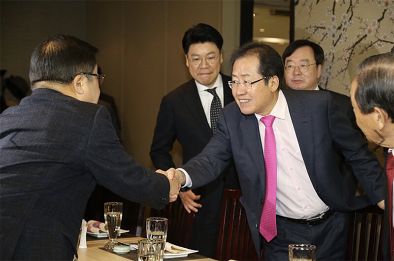 第一野党・自由韓国党の洪準杓（ホン・ジュンピョ）代表。昨年５月の大統領選では24.03%の得票率で２位となった。写真は自由韓国党提供。