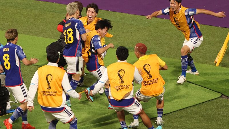 ドイツに劇的逆転勝利 逆転劇の鍵となった後半スタートからのシステム変更によって何が変わったのか 柴村直弥 個人 Yahoo ニュース ドイツに劇的逆転勝利 逆転劇の鍵となった後半スタートからのシステム変更によって何が変わったのか 柴村直弥 個人 Yahoo ニュース