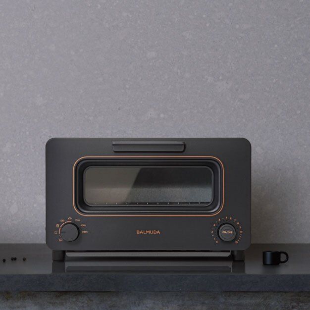 https://www.balmuda.com/jp/toaster/#&gid=1&pid=5