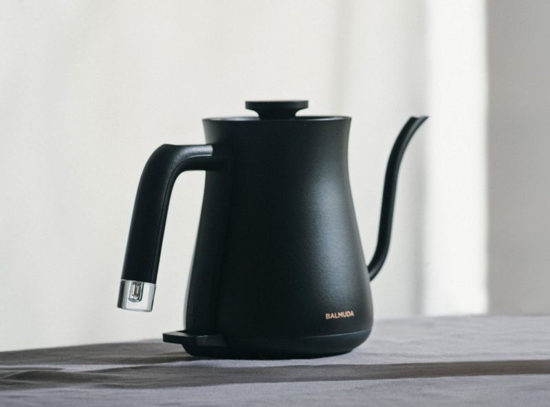 https://www.balmuda.com/jp/pot/#&gid=1&pid=8