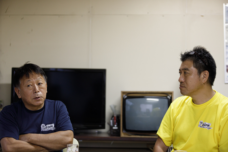 小牧ハイウェイ企画の辻哲朗氏(左)と半澤雄一氏(吉田尚弘撮影)
