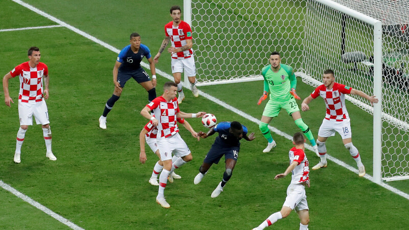 w杯決勝のvarは誤審だった グリーズマンのダイブ ペリシッチのハンド 清水英斗 個人 Yahoo ニュース w杯決勝のvarは誤審だった グリーズマンのダイブ ペリシッチのハンド 清水英斗 個人 Yahoo ニュース