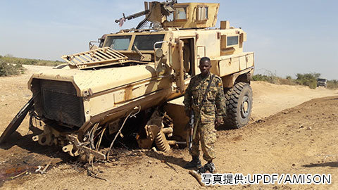 IEDによる攻撃を受けたウガンダ軍（AMISON）のMRAP（耐地雷伏撃防護車両）（写真提供:ウガンダ軍）