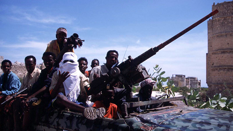 2002年当時モガディシュ北部を支配していたムセ＝スジ氏の私兵（撮影／著者）