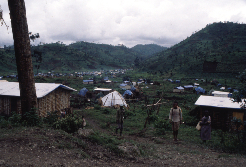 国内避難民キャンプ（撮影／筆者）（1997年）