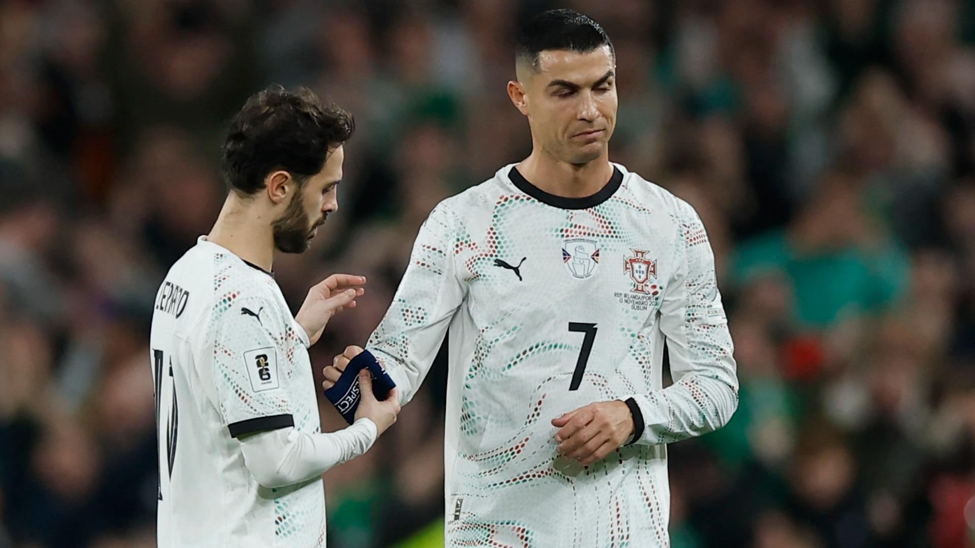 40歳のロナウドがポルトガル代表では初の一発レッド。「最後のW杯」と