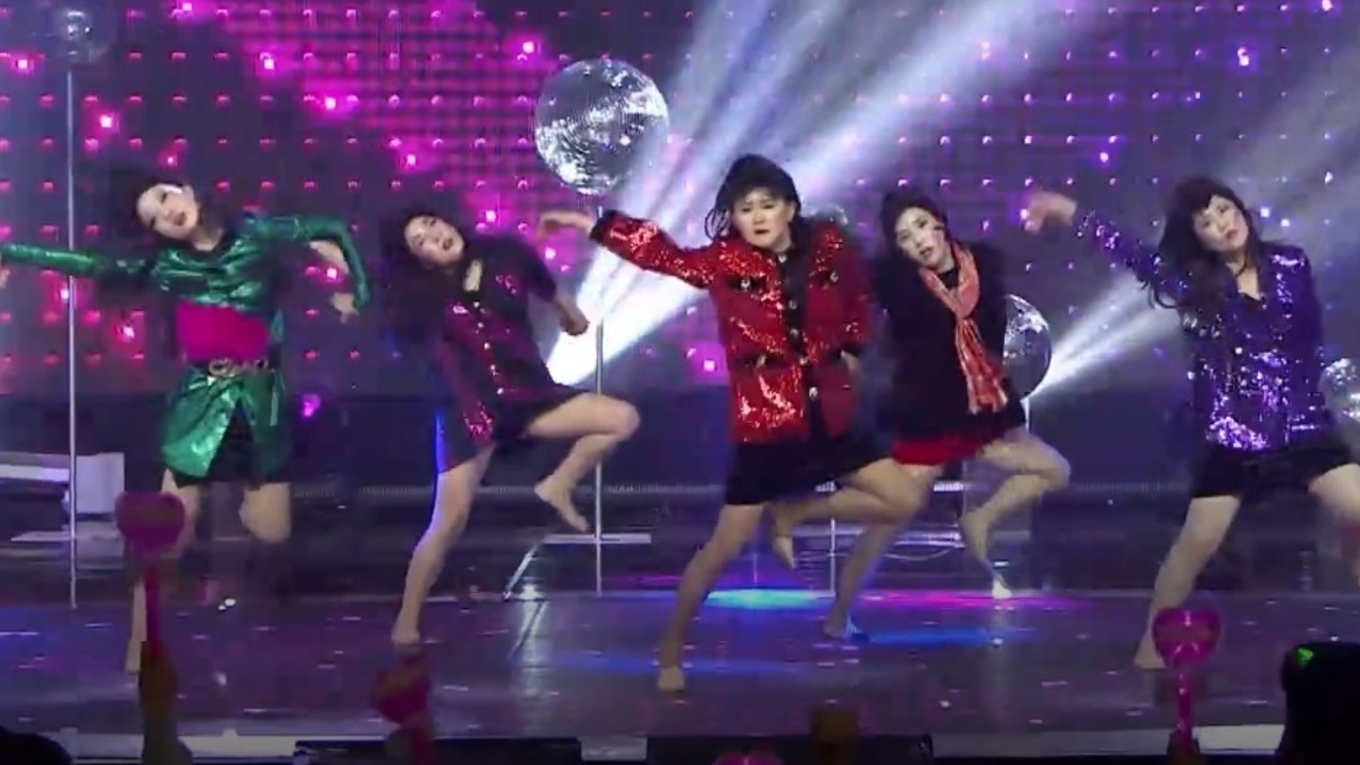 登美丘高校の バブリー ダンス が韓国でも きっかけを生んだ セレブ ファイブ とは 慎武宏 個人 Yahoo ニュース