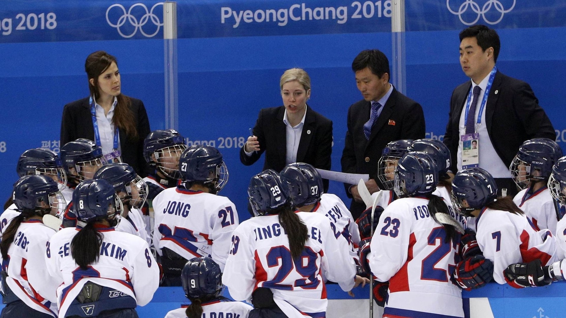 脱北した代表選手もいた韓国女子アイホ スマイル日本と対戦する南北合同チームの実力は 慎武宏 個人 Yahoo ニュース