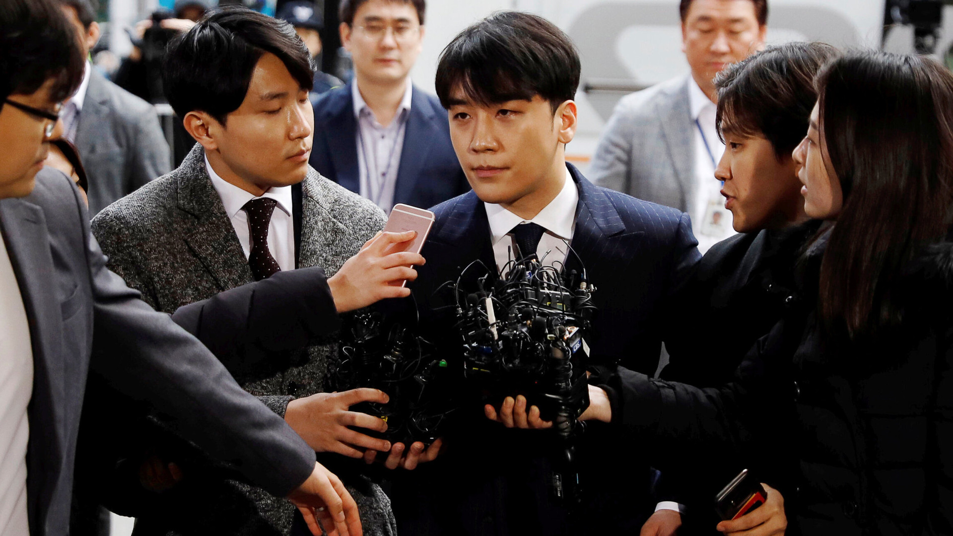 暴力 麻薬 性接待 19年も衝撃的事件が起こった韓国芸能界 慎武宏 個人 Yahoo ニュース