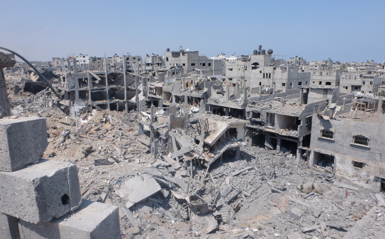 イスラエル軍に破壊されたガザ市東部のシュジャイヤ地区　撮影：志葉玲