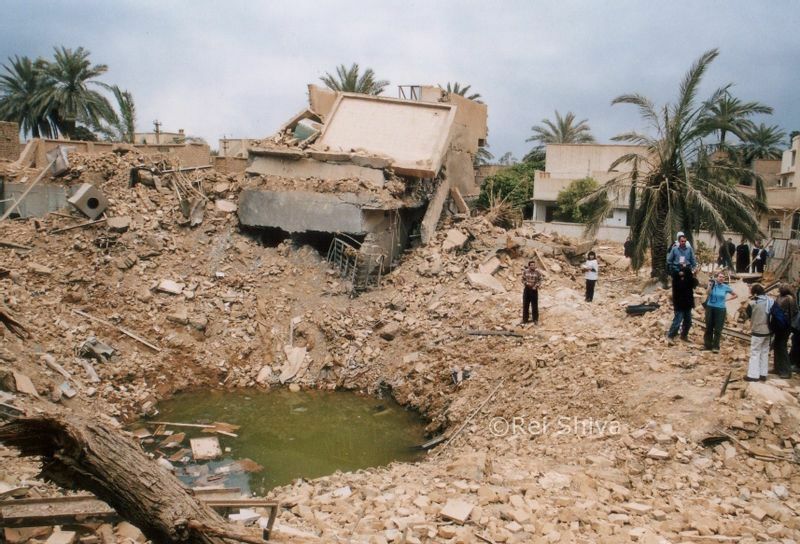 米軍に空爆されたイラク・バグダッドの市街地　2003年 筆者撮影