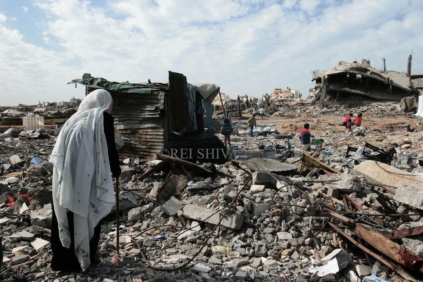 2008年末から2009年1月にかけてのイスラエル軍の攻撃で破壊されたガザの住宅地　2009年1月筆者撮影