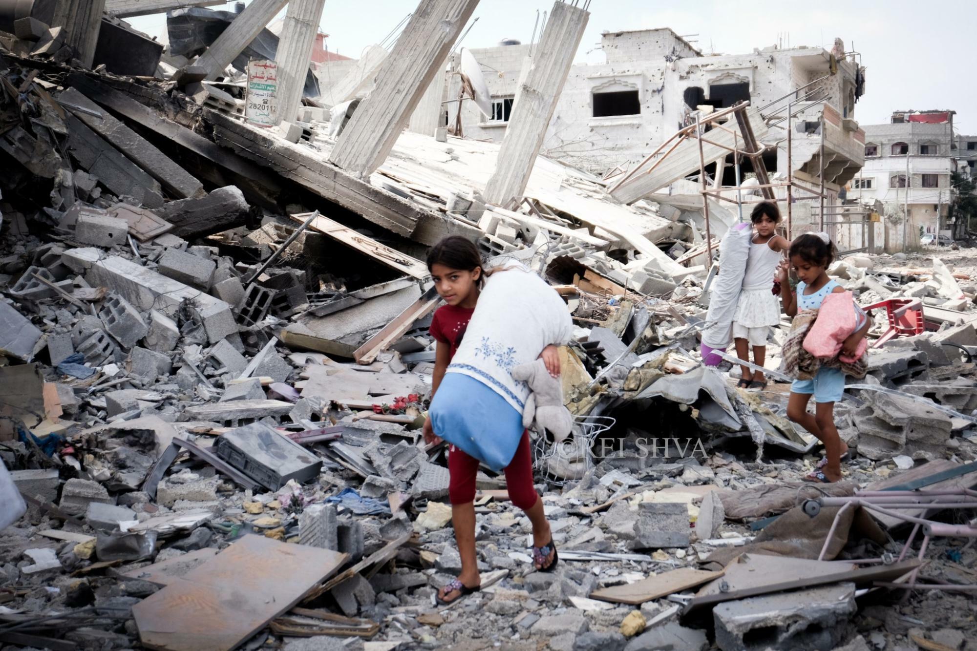 イスラエル軍に破壊されたガザの市街地（2014年7月）筆者撮影