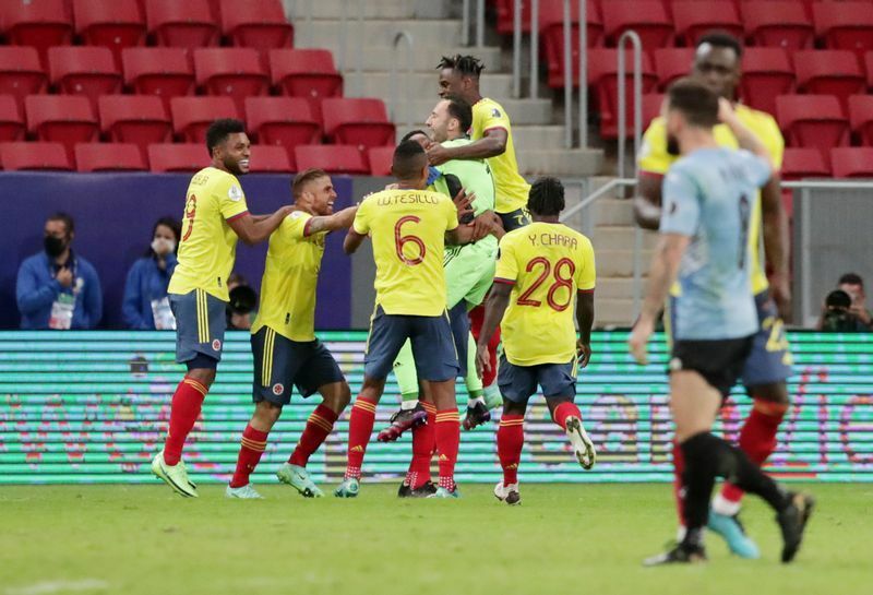 コロンビアはウルグアイをPKで下し、準決勝に進出