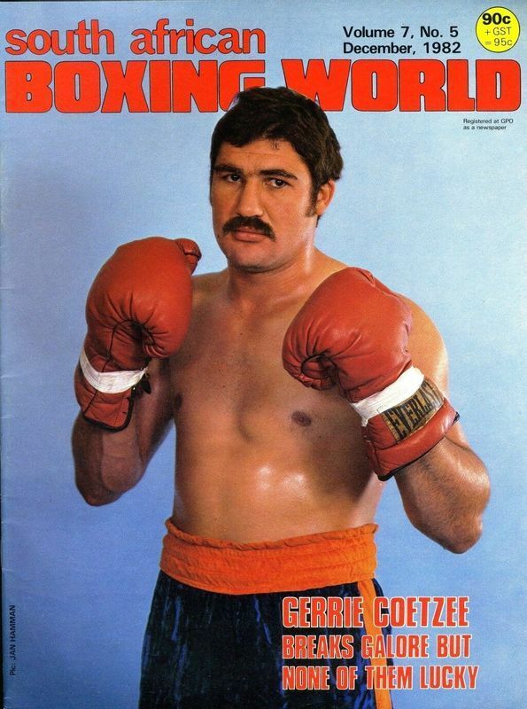 南アフリカで発行されたボクシング雑誌の表紙を飾るコーツィー