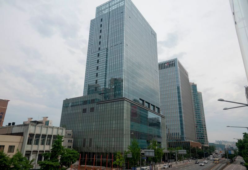 2021年6月1日、韓国・ソウルにある地上19階・地下7階のHYBE新社屋。